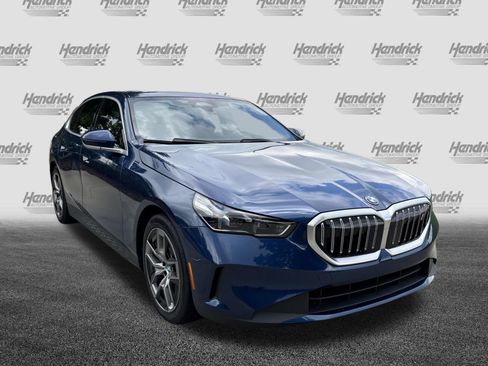 Certified 2024 BMW i5 eDrive40i w/ Convenience Package RWD image 2