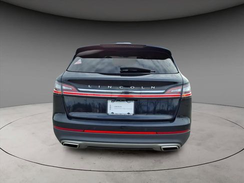 Certified 2022 Lincoln Nautilus Reserve w/ Equipment Group 201A image 7