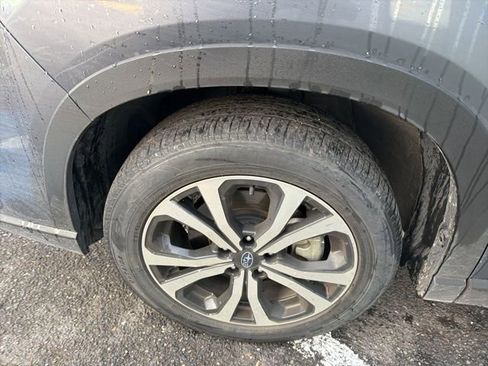 Used 2023 Subaru Forester Limited w/ Popular Package #2 image 17