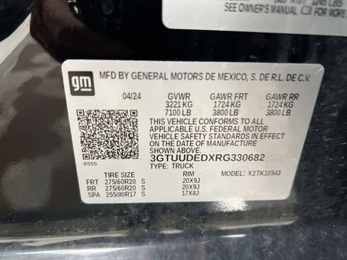 Used 2024 GMC Sierra 1500 SLT w/ SLT Premium Plus Package image 29