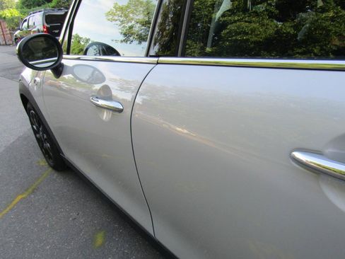 Used 2017 MINI Cooper S FWD image 5
