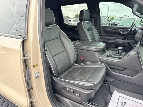 Used 2023 GMC Sierra 1500 AT4X AWD/4WD image 25