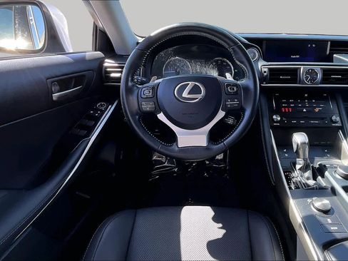 Used 2017 Lexus IS 200t w/ Premium Package RWD image 6