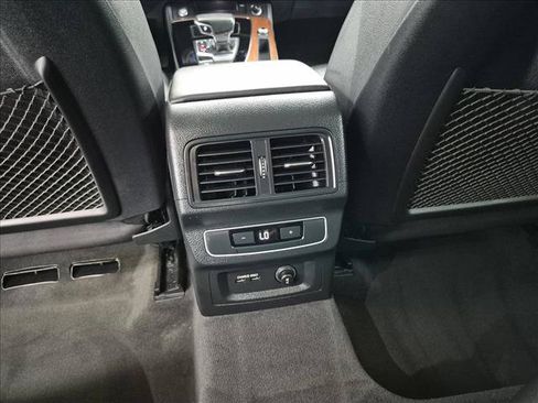 Used 2022 Audi Q5 2.0T Premium Plus AWD/4WD image 19