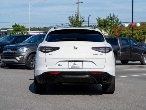 Used 2024 Alfa Romeo Stelvio Veloce AWD/4WD image 5