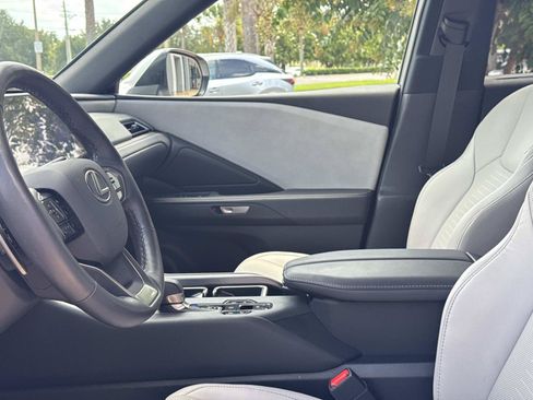 Certified 2026 Lexus TX 350 AWD w/ Technology Package image 15