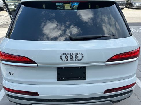 Certified 2025 Audi Q7 2.0T Premium image 13