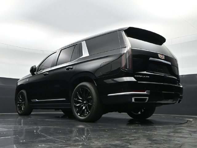 Used 2025 Cadillac Escalade Premium Luxury w/ Touring Package AWD/4WD image 49