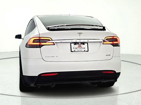 Used 2017 Tesla Model X 75D AWD/4WD image 5
