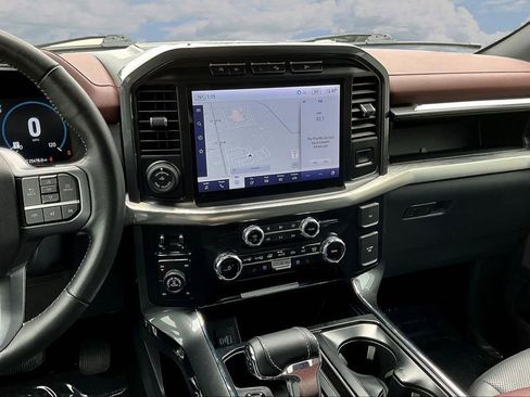 Used 2023 Ford F150 Lariat AWD/4WD image 12