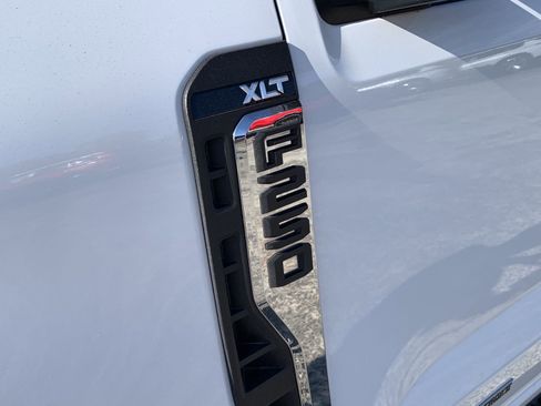 Used 2023 Ford F250 XLT image 10