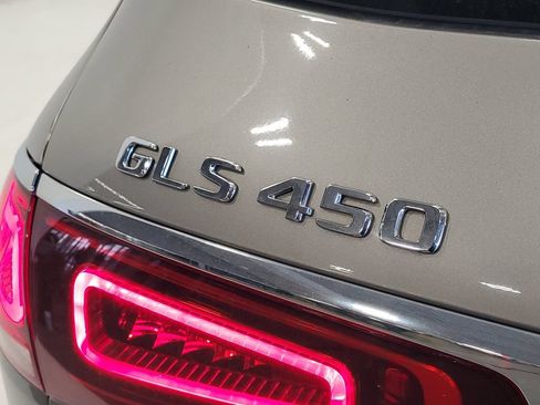 Used 2020 Mercedes-Benz GLS 450 4MATIC image 7