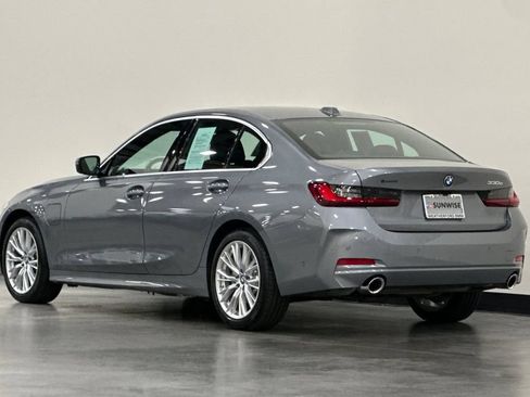 Used 2024 BMW 330e w/ Convenience Package RWD image 6