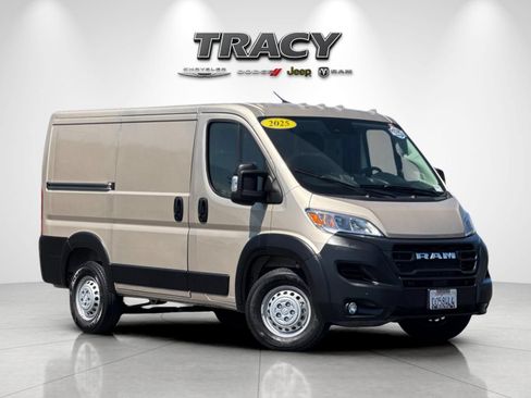 Used 2025 RAM ProMaster 1500 w/ Safety Group FWD image 2