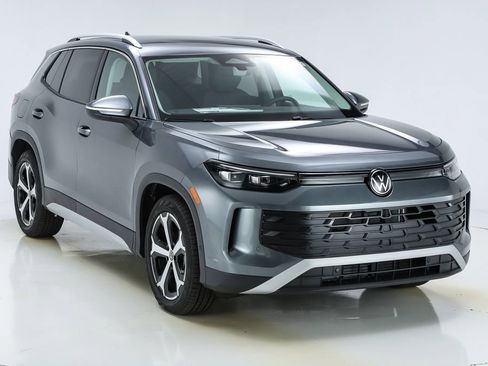 New 2026 Volkswagen Tiguan SE image 15