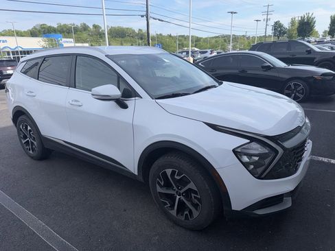 Used 2023 Kia Sportage EX AWD/4WD image 1