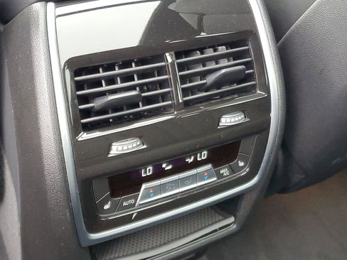 Used 2024 BMW X5 sDrive40i w/ Premium Package image 13