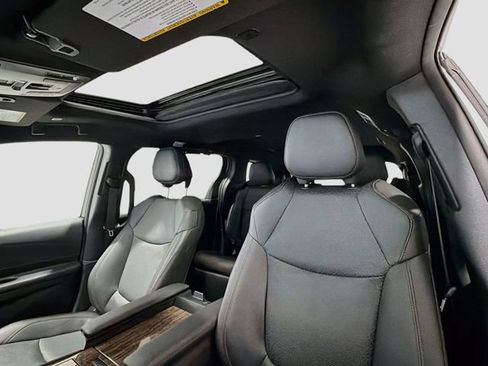 Certified 2026 Toyota Sienna Limited FWD image 18