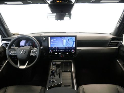 Certified 2026 Lexus GX 550 w/ Accessory Package (2T) AWD/4WD image 18