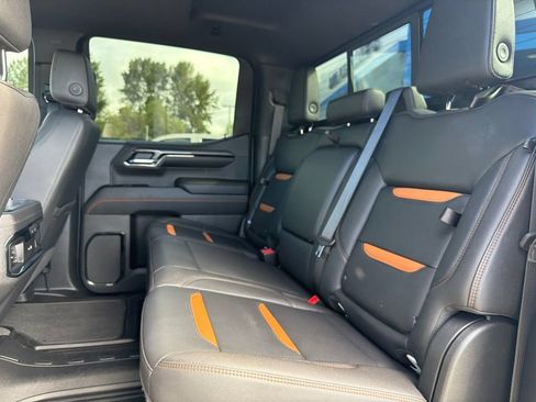 Used 2022 GMC Sierra 1500 AT4 w/ AT4 Premium Package AWD/4WD image 22