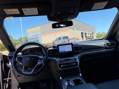 Used 2023 Ford Explorer Timberline w/ Timberline Technology Package AWD/4WD image 11