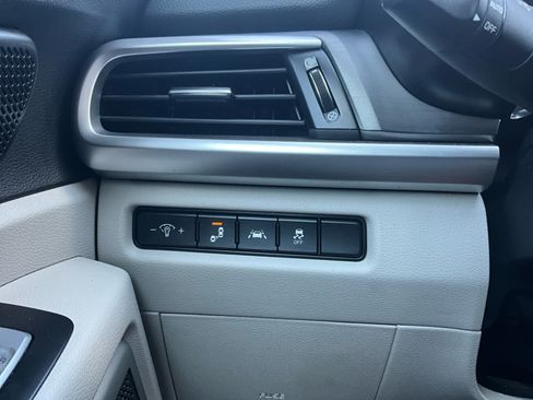 Used 2020 Kia Telluride S AWD/4WD image 18
