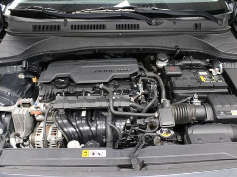 Used 2022 Hyundai Kona SE FWD image 13