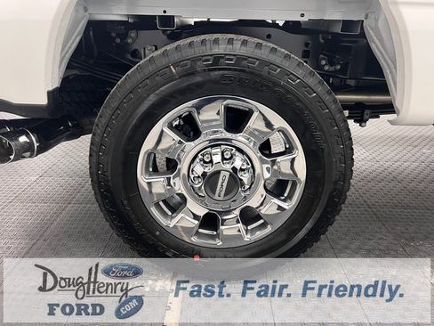 New 2025 Ford F350 Lariat w/ Lariat Ultimate Package image 17