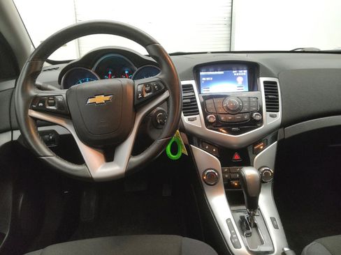 Used 2014 Chevrolet Cruze LT w/ Technology Package FWD image 22