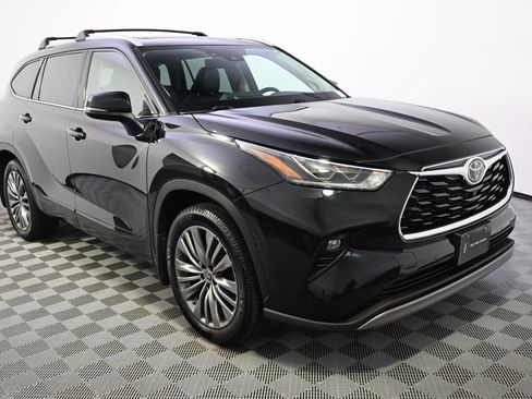 Used 2021 Toyota Highlander Platinum AWD/4WD image 8