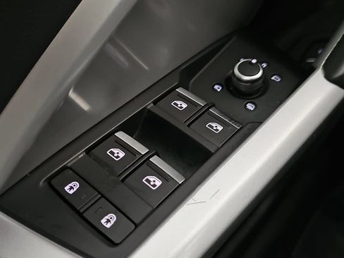 Used 2023 Audi Q3 2.0T Premium AWD/4WD image 27