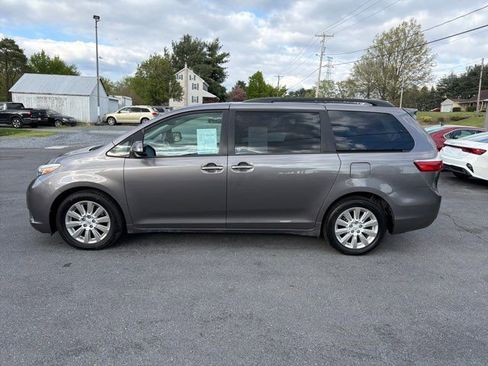 Used 2015 Toyota Sienna Limited Premium AWD/4WD image 2