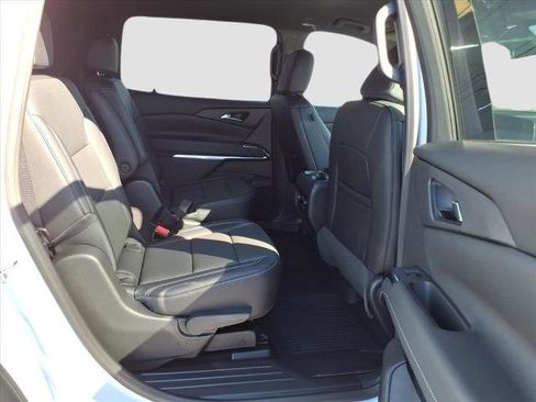 New 2026 Chevrolet Traverse LT w/ LPO, Floor Liner Package image 16