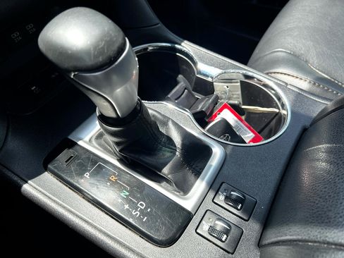 Used 2017 Toyota Highlander XLE image 15