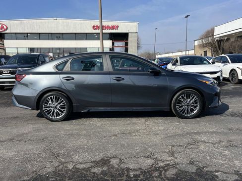 Used 2024 Kia Forte GT-Line image 8