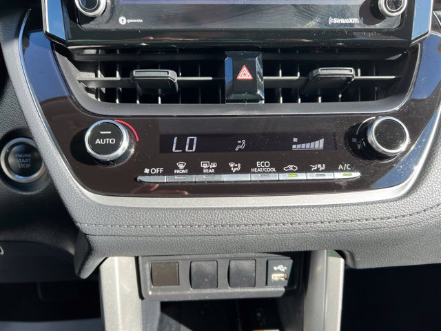 Used 2022 Toyota Corolla Cross LE AWD/4WD image 17