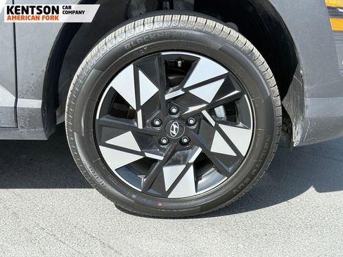 Used 2025 Hyundai Kona SEL AWD/4WD image 14