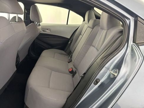 Used 2022 Toyota Corolla SE w/ SE Premium Package image 32