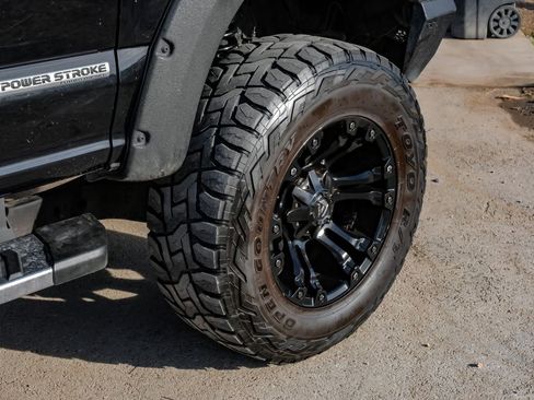 Used 2019 Ford F250 Lariat w/ Lariat Ultimate Package image 60