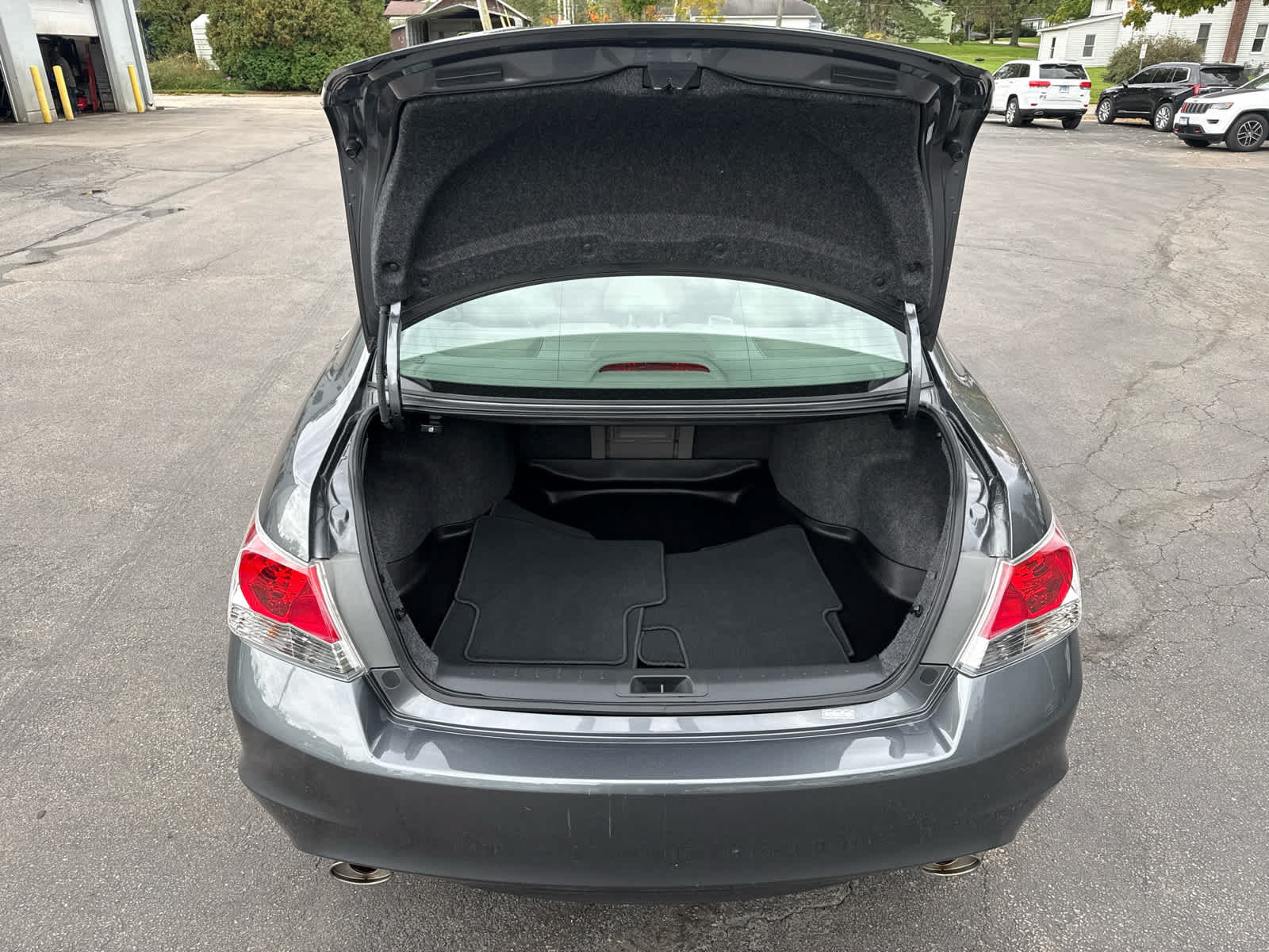 Used 2011 Honda Accord EX-L image 15