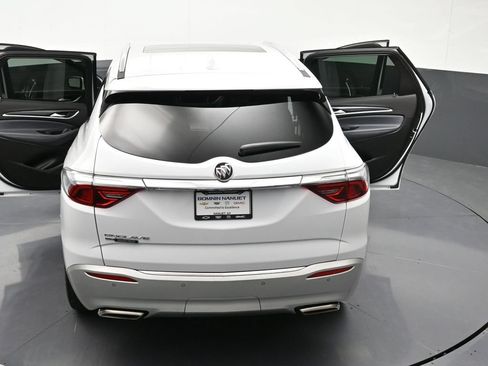 Certified 2024 Buick Enclave Essence w/ Experience Buick Package AWD/4WD image 36