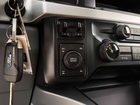 New 2026 Ford F250 XLT w/ FX4 Off-Road Package image 12