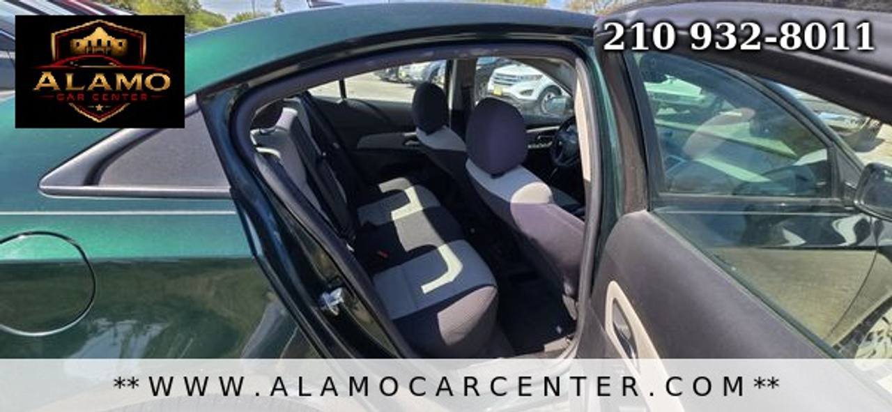 Used 2014 Chevrolet Cruze LS FWD image 18