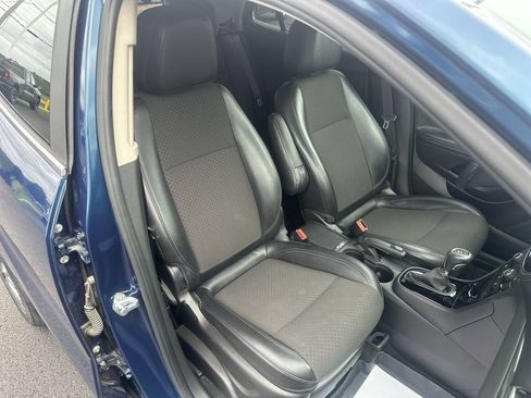 Used 2019 Buick Encore Sport Touring w/ Safety Package AWD/4WD image 31