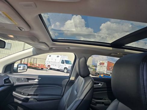 Used 2020 Ford Edge Titanium w/ Equipment Group 301A AWD/4WD image 12