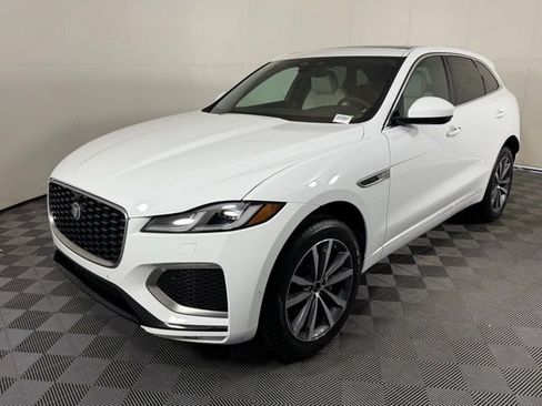 Used 2026 Jaguar F-PACE R-Dynamic S image 3