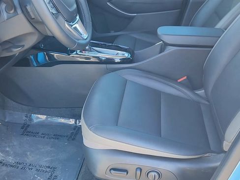 Used 2025 Chevrolet Trax ACTIV w/ Driver Confidence Package image 21