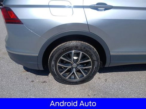 Used 2021 Volkswagen Tiguan SE AWD/4WD image 11