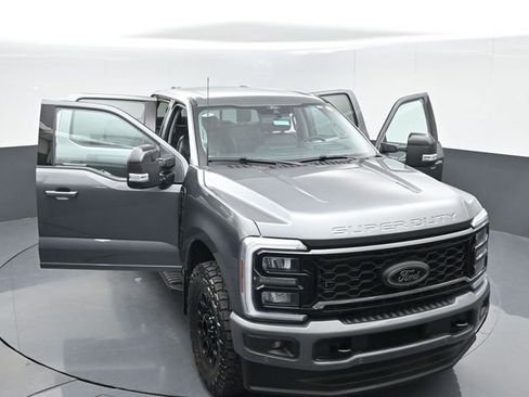 Used 2025 Ford F350 Lariat w/ Lariat Ultimate Package AWD/4WD image 57