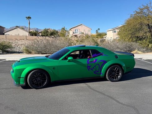 Used 2019 Dodge Challenger SRT Hellcat Redeye image 2